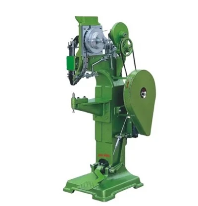 Automatic Feeding Rivet Machine